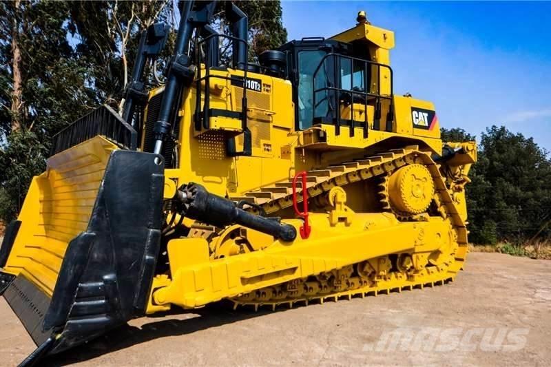 CAT D10T 履带式推土机
