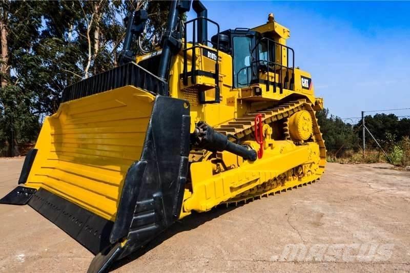 CAT D10T 履带式推土机