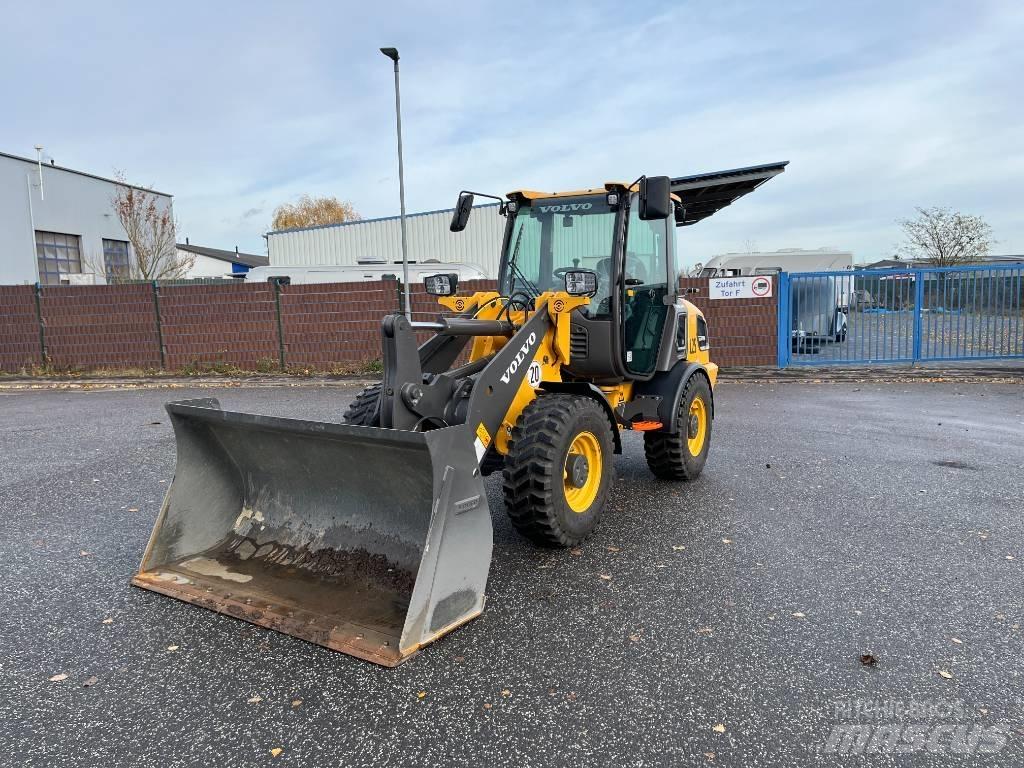 Volvo JL25H Elektro 滑移装载机