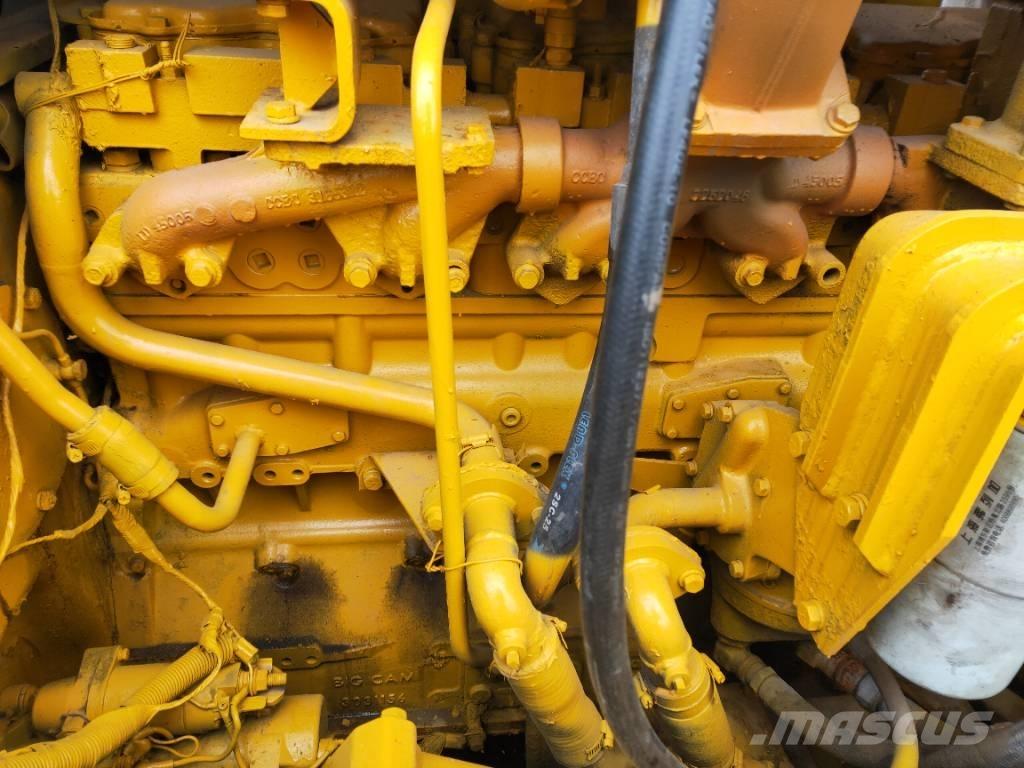 Shantui SD32 履带式推土机