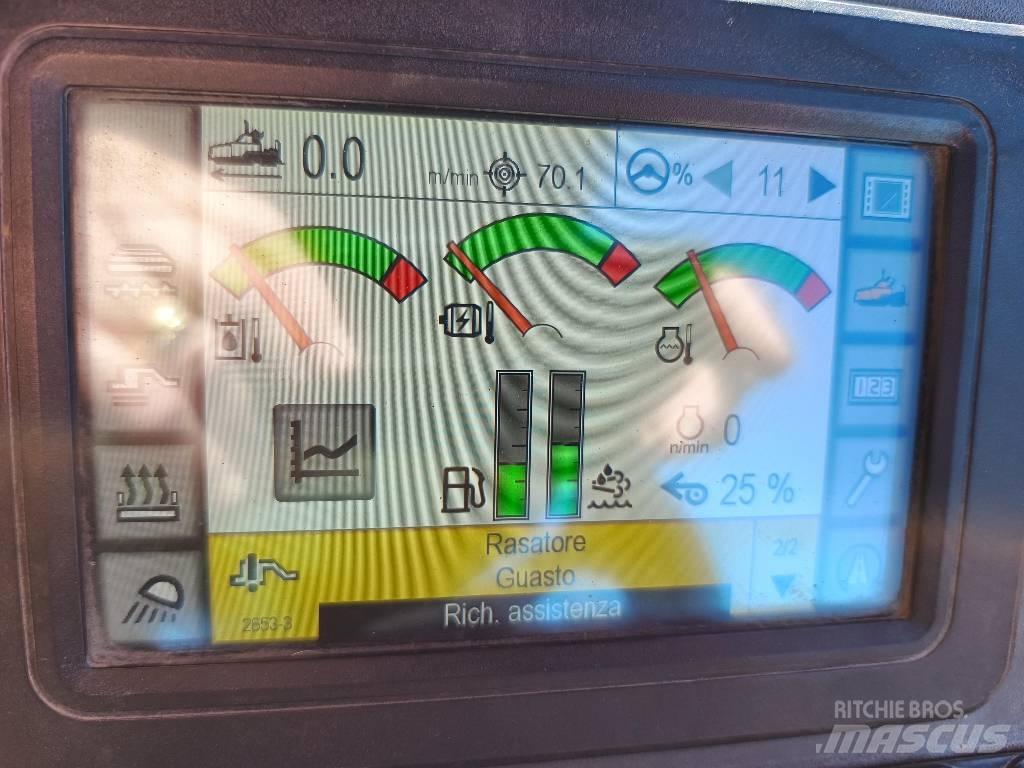 CAT AP 600F 沥青摊铺机