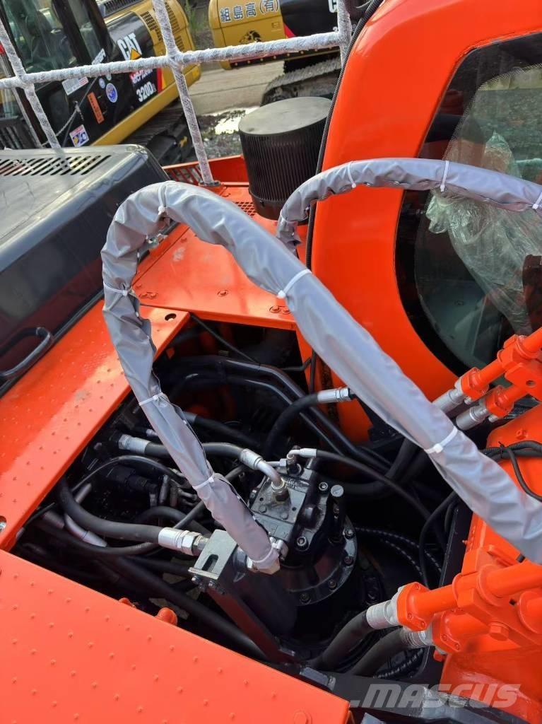 Doosan DX300 履带挖掘机