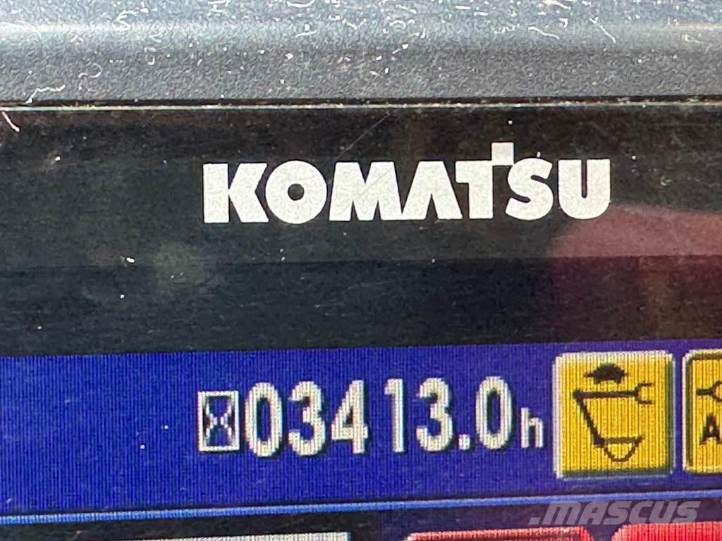Komatsu PW180-11 轮式挖掘机