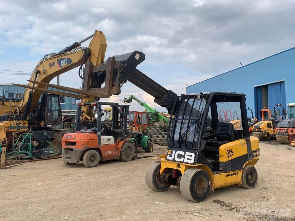 JCB TLT 30 D 伸缩臂叉装车|叉装车