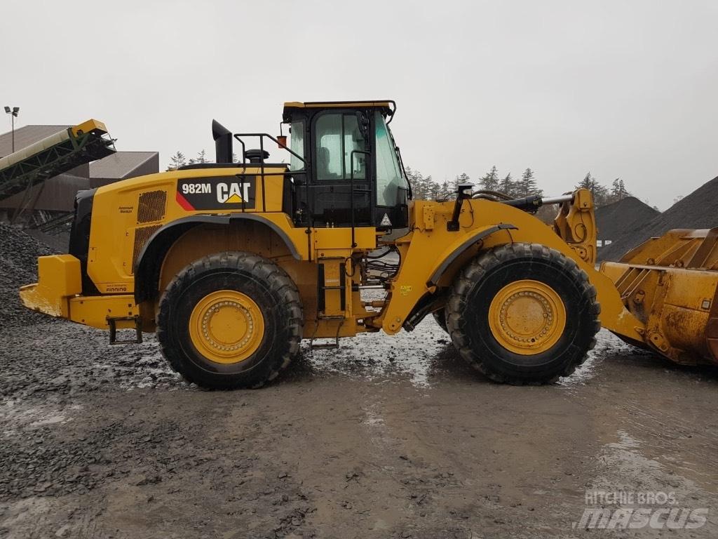 CAT 982m 轮式装载机