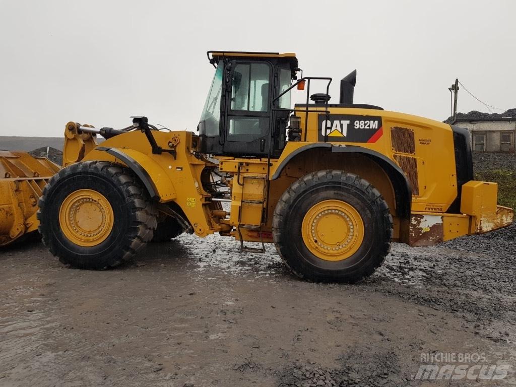 CAT 982m 轮式装载机