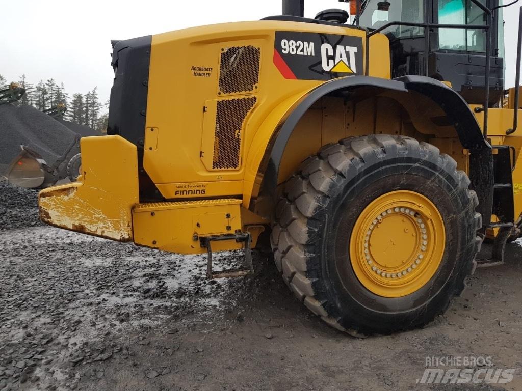 CAT 982m 轮式装载机