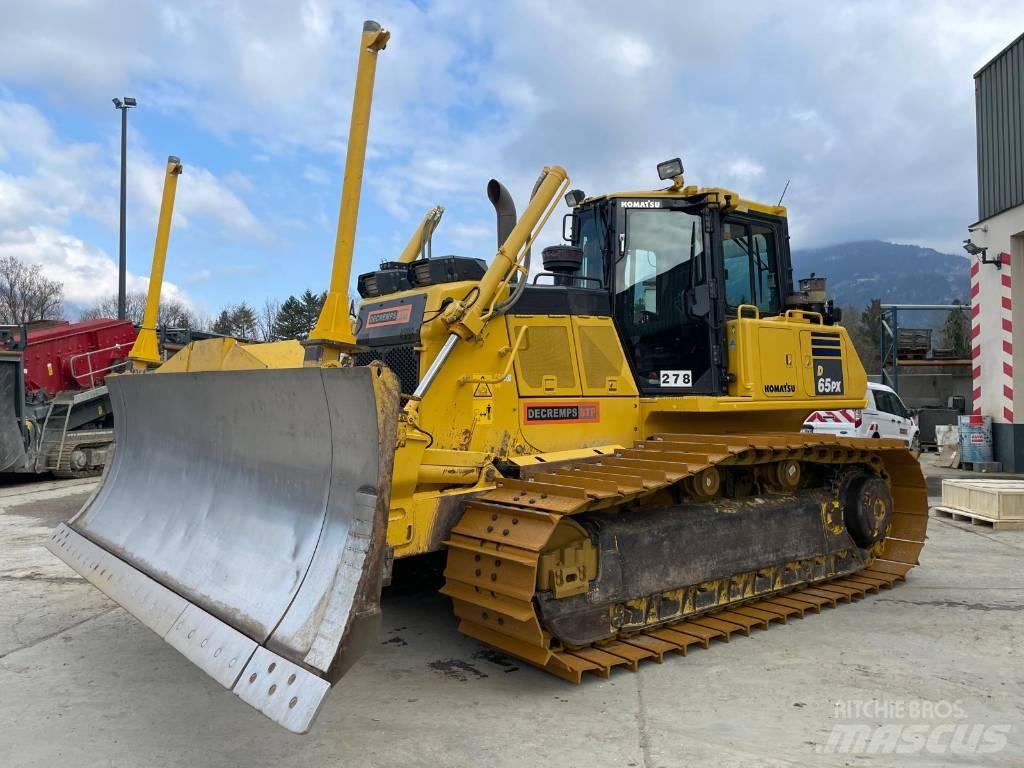 Komatsu D65PX-18 履带式推土机