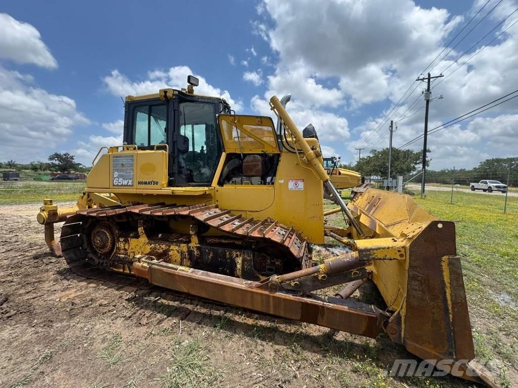 Komatsu D65WX-17 履带式推土机