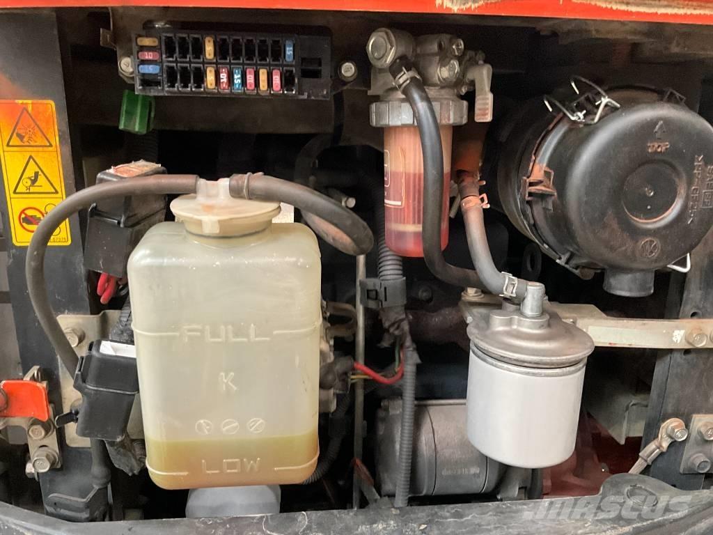 Kubota U 15-3 小型挖掘机