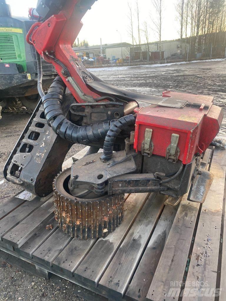 Komatsu S132 收割机机箱