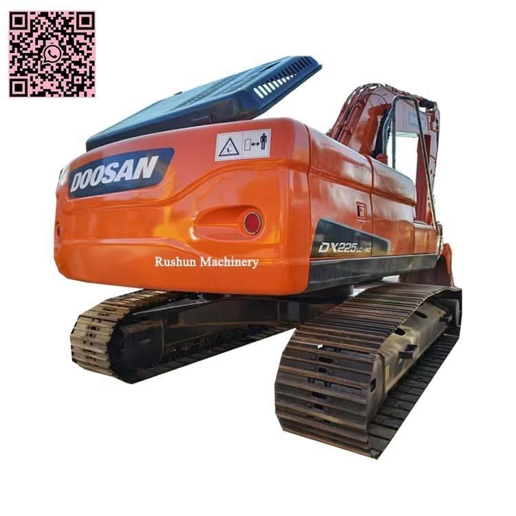 Doosan DX 225 LC 履带挖掘机