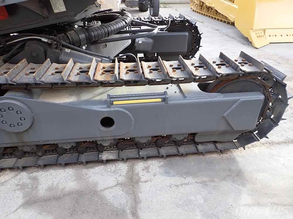 Sandvik DX800 钻孔机