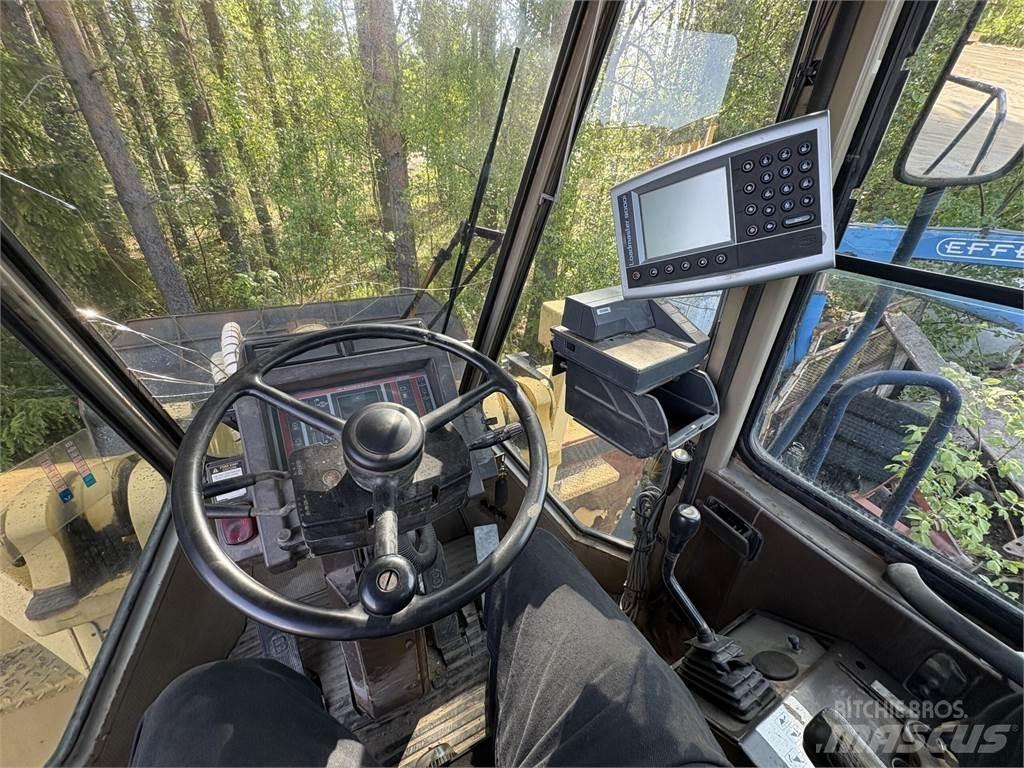 Komatsu WA420-1 轮式装载机