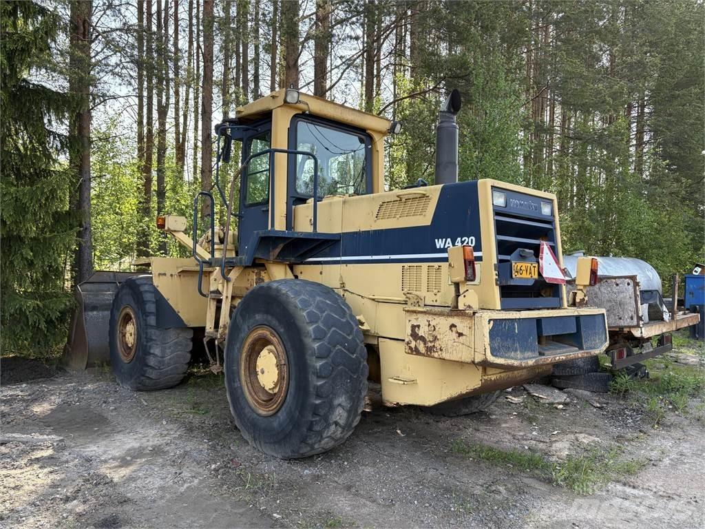 Komatsu WA420-1 轮式装载机