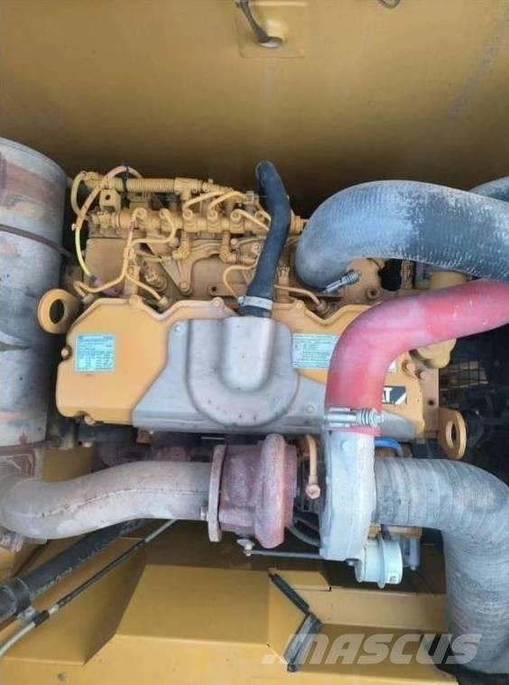 CAT 320 GC 履带挖掘机