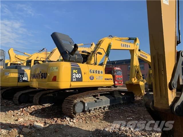 Komatsu PC 240 履带挖掘机