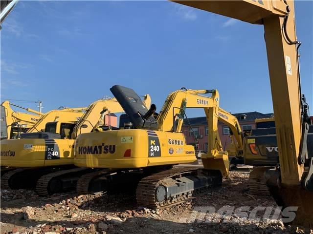 Komatsu PC 240 履带挖掘机
