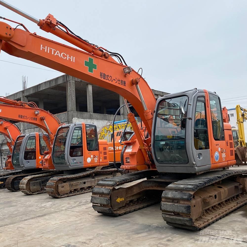 Hitachi 135 履带挖掘机