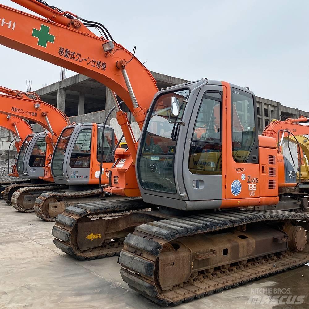 Hitachi 135 履带挖掘机