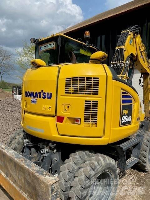 Komatsu PW 98 MR-11 轮式挖掘机
