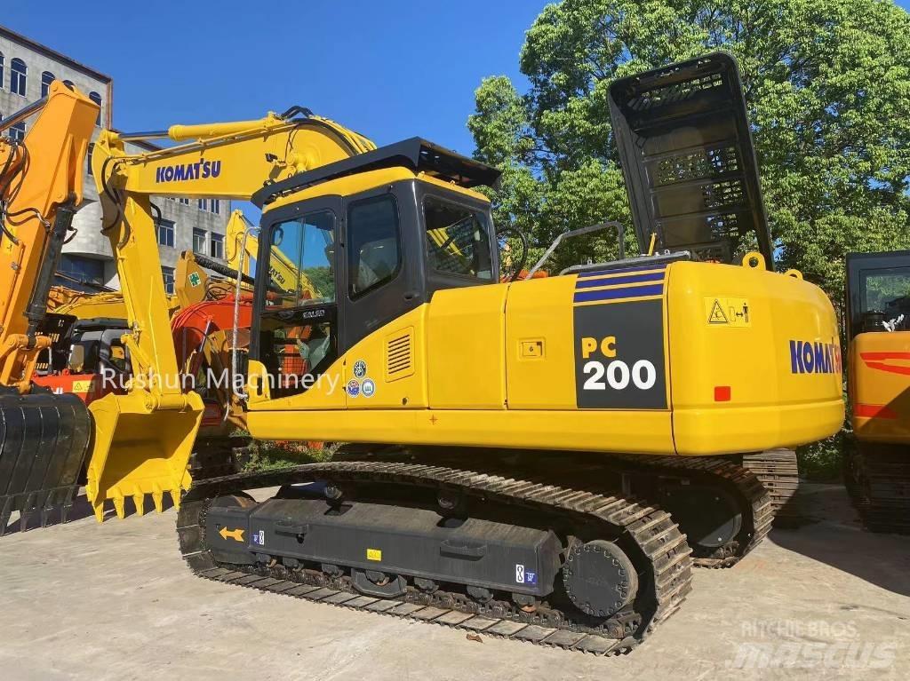Komatsu PC200 履带挖掘机