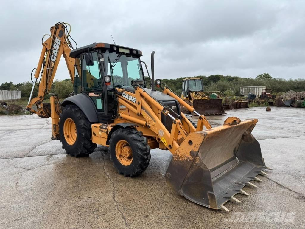 CASE 590 SR 反铲装载机