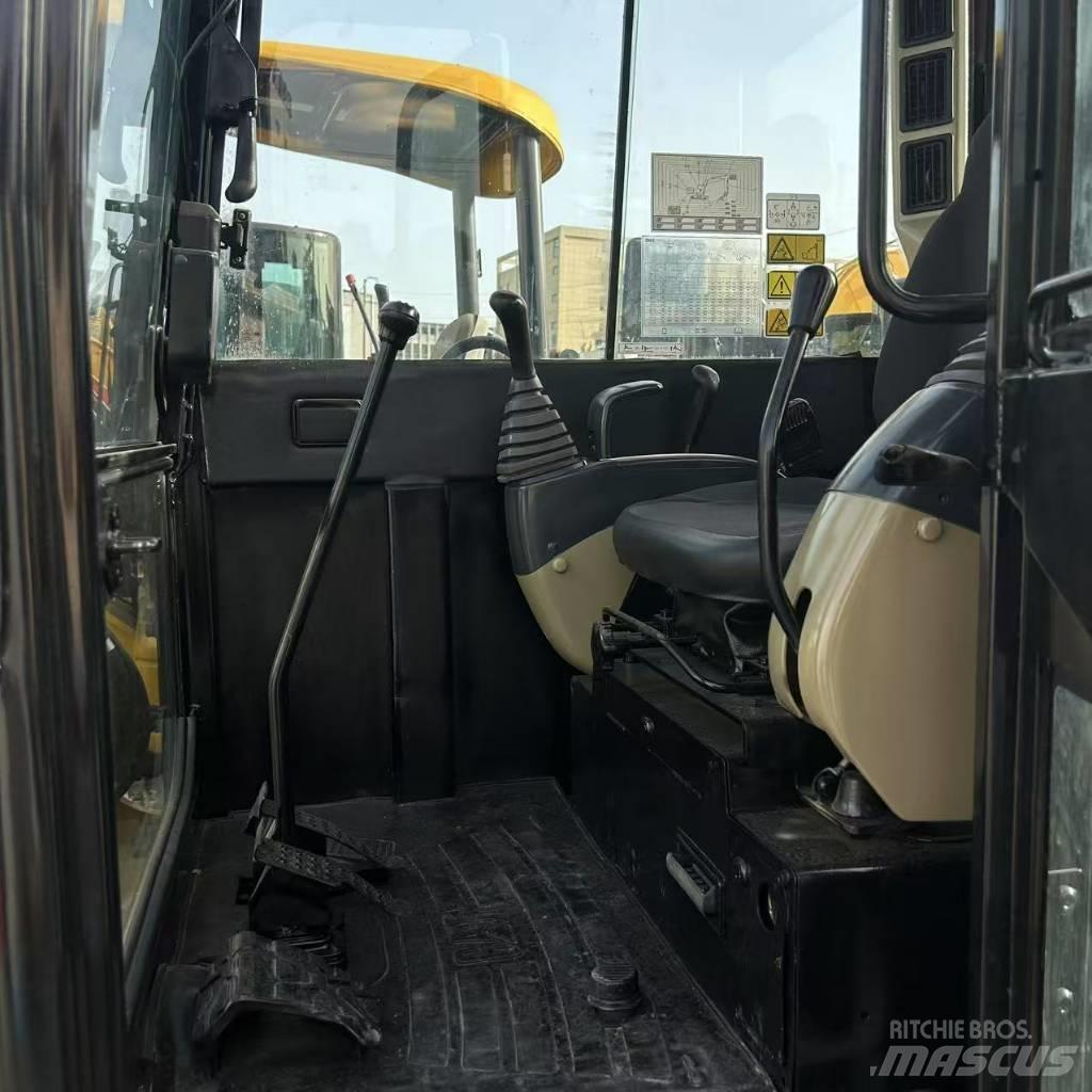 CAT 306E 履带挖掘机