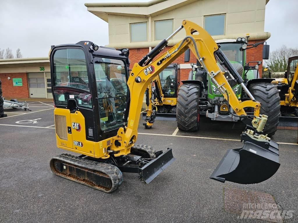 CAT 301.8 小型挖掘机