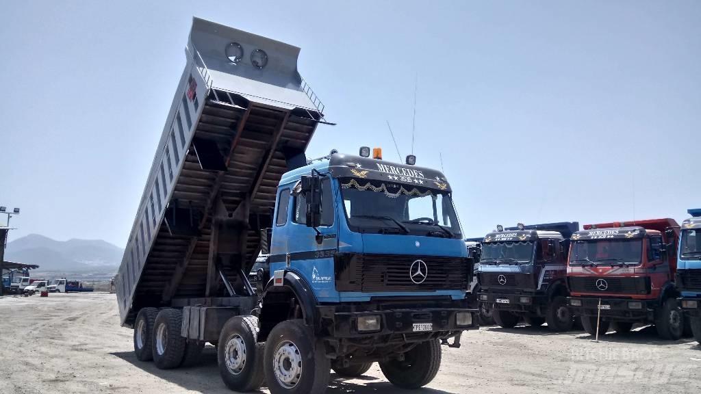 Mercedes-Benz 3535 自卸式货车