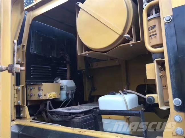 CAT 345 D L 履带挖掘机
