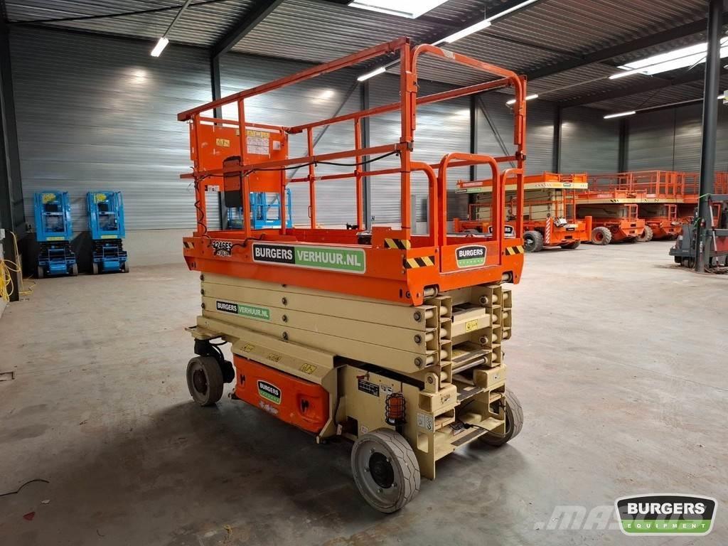 JLG 3246ES 剪叉式升降机