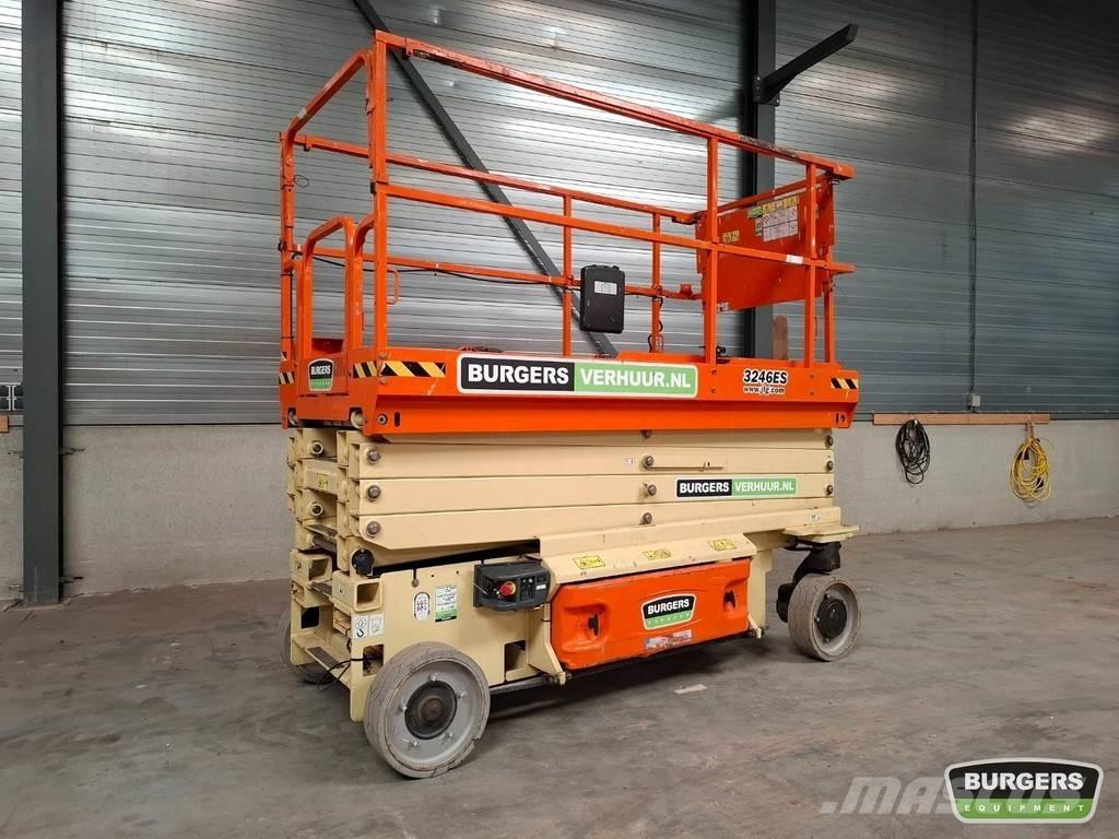 JLG 3246ES 剪叉式升降机