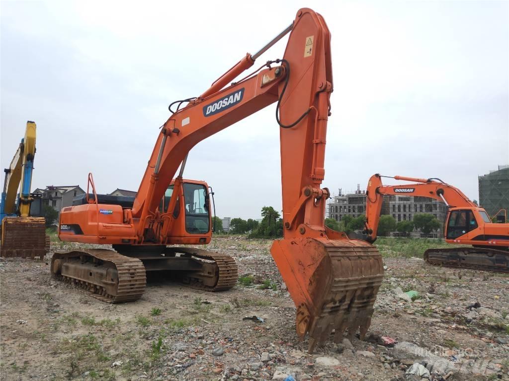 Doosan DH 300 LC-7 履带挖掘机