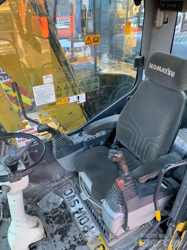 Komatsu PW 148-8 轮式挖掘机