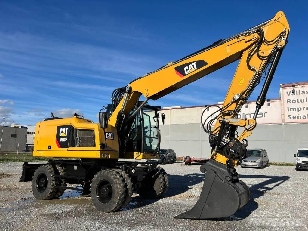 CAT M 318 F 轮式挖掘机