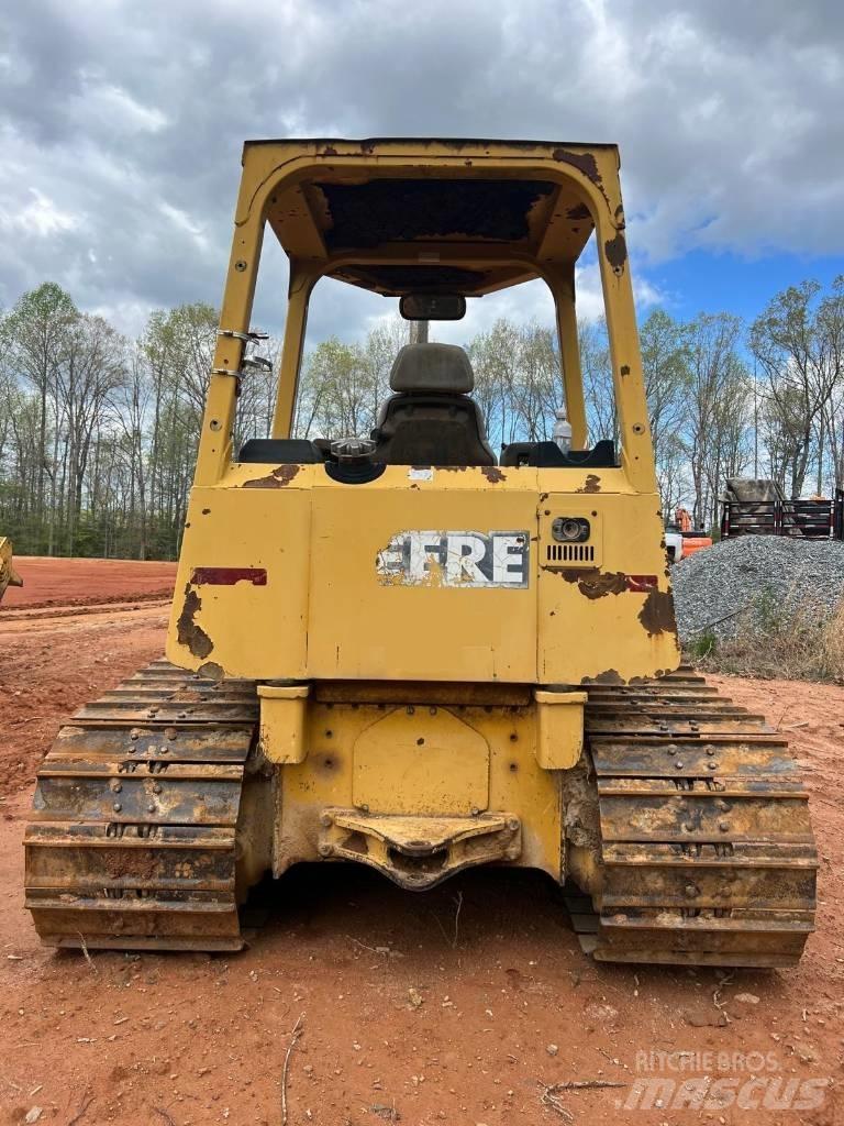 John Deere 450 HLGP 履带式推土机