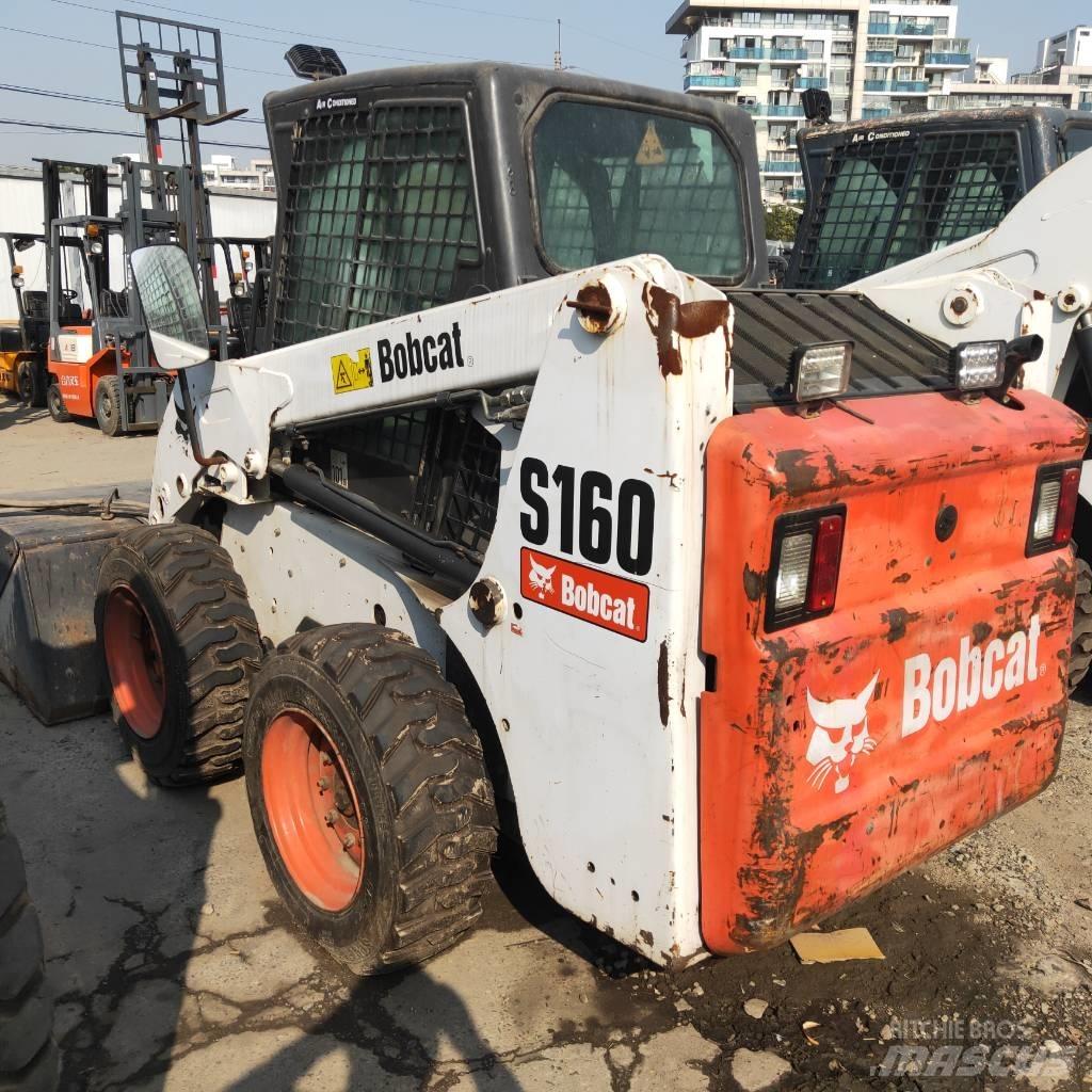 Bobcat S160 滑移装载机
