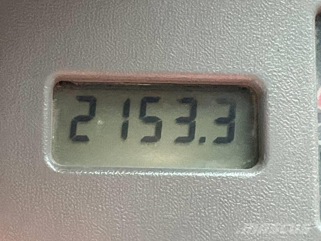 Bobcat T 180 滑移装载机