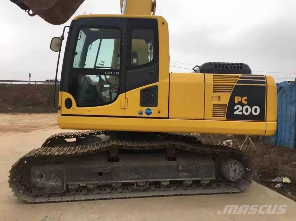 Komatsu pc200-8 履带挖掘机