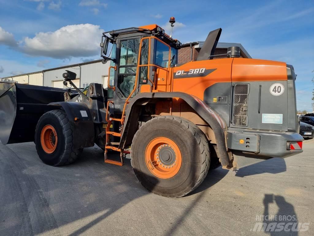 Doosan DL 380-7 轮式装载机