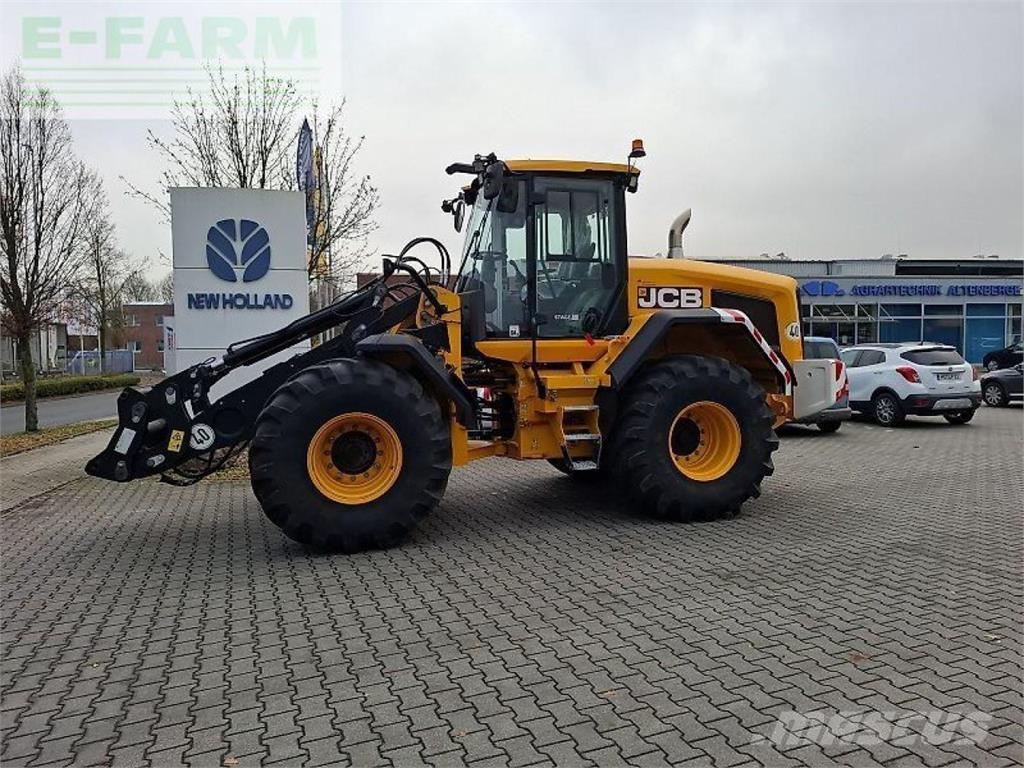 JCB 427 agri 小型挖掘机