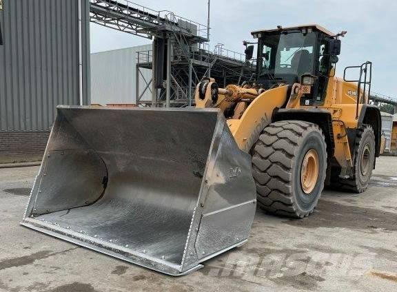 Hyundai HL980XT 轮式装载机