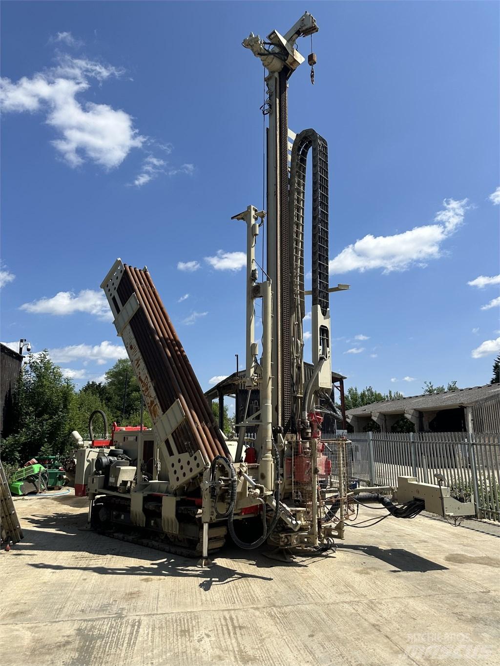 Comacchio 900HT 钻孔机