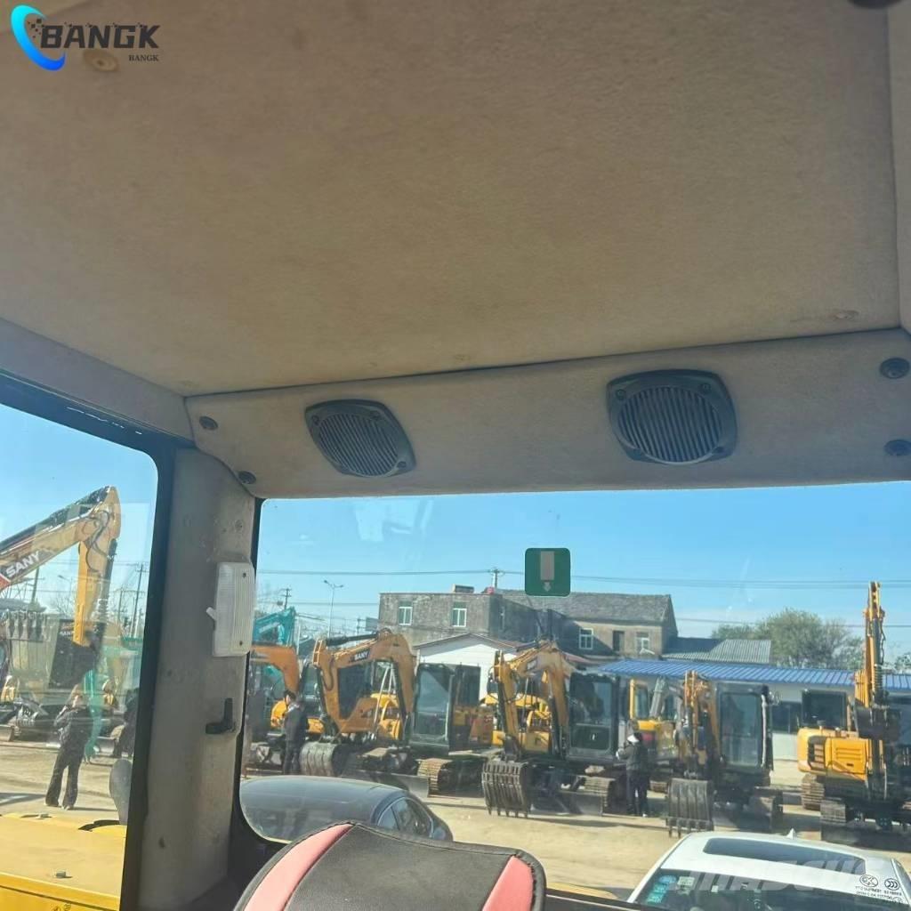 Komatsu PC 70-8 履带挖掘机