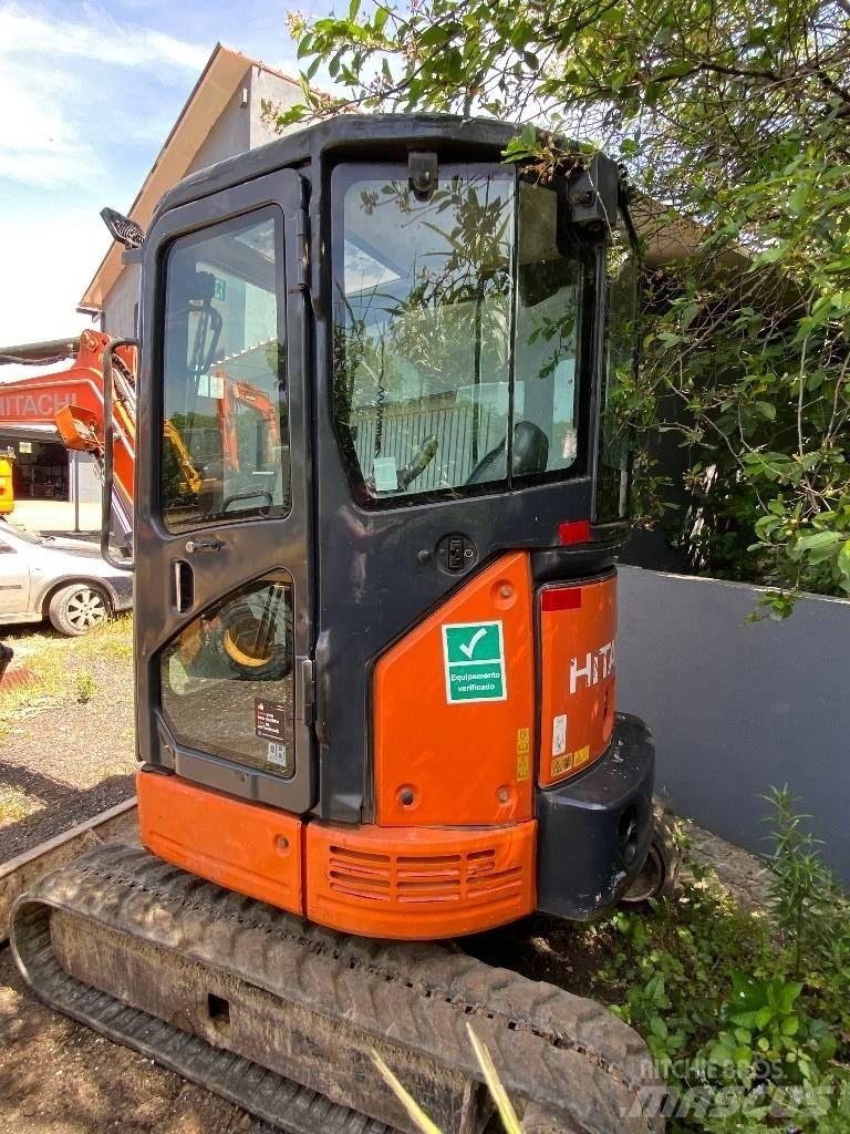 Hitachi ZX 26 小型挖掘机