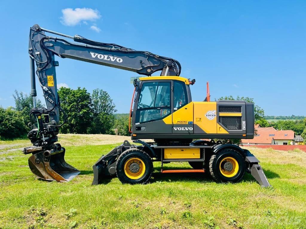 Volvo EW 220 E 轮式挖掘机