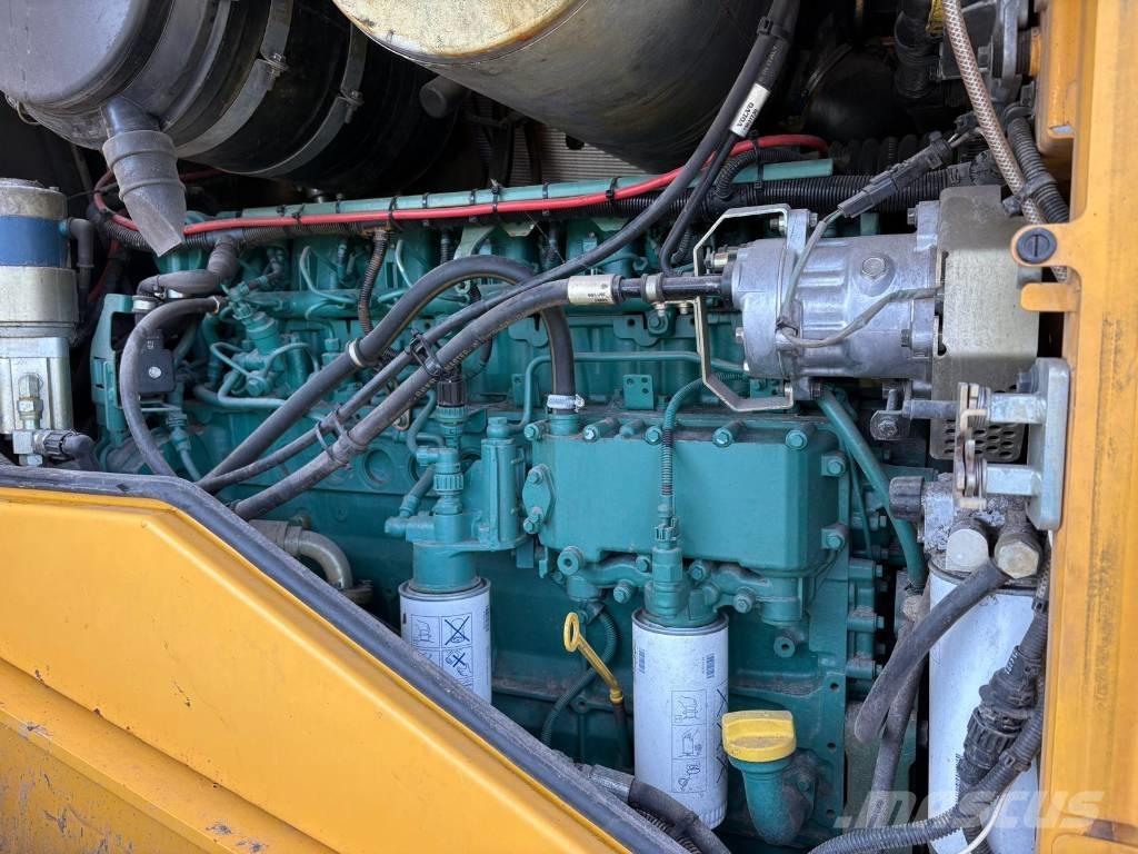 Volvo L 110 F 轮式装载机