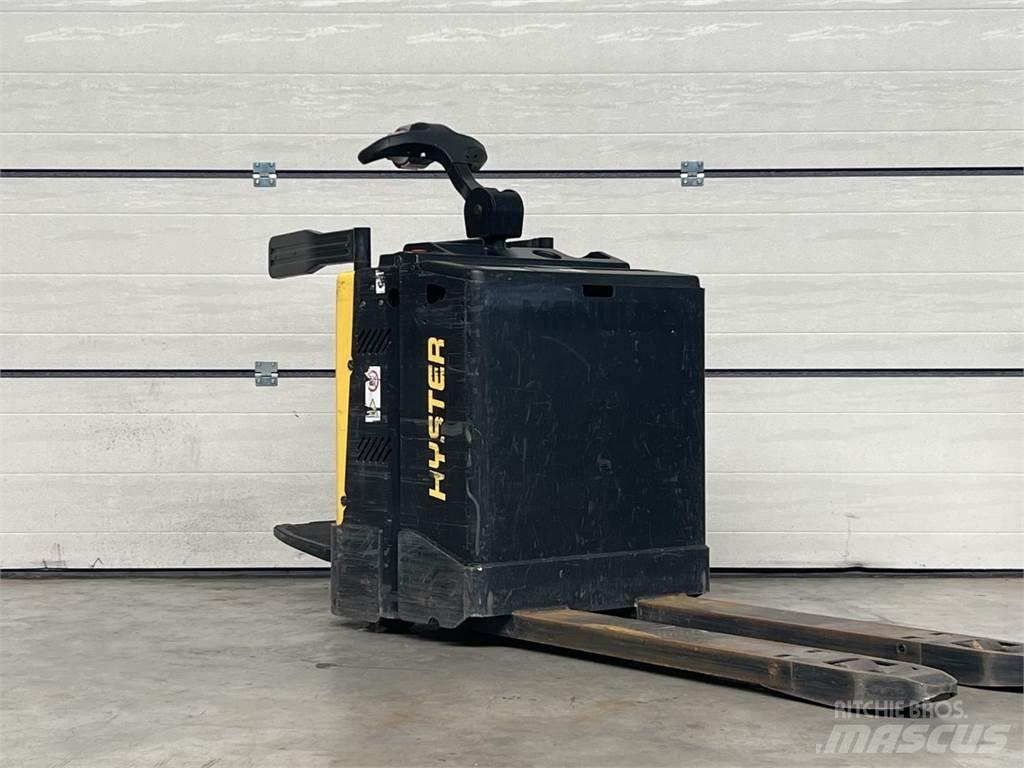 Hyster P2.0S 手摇升降机