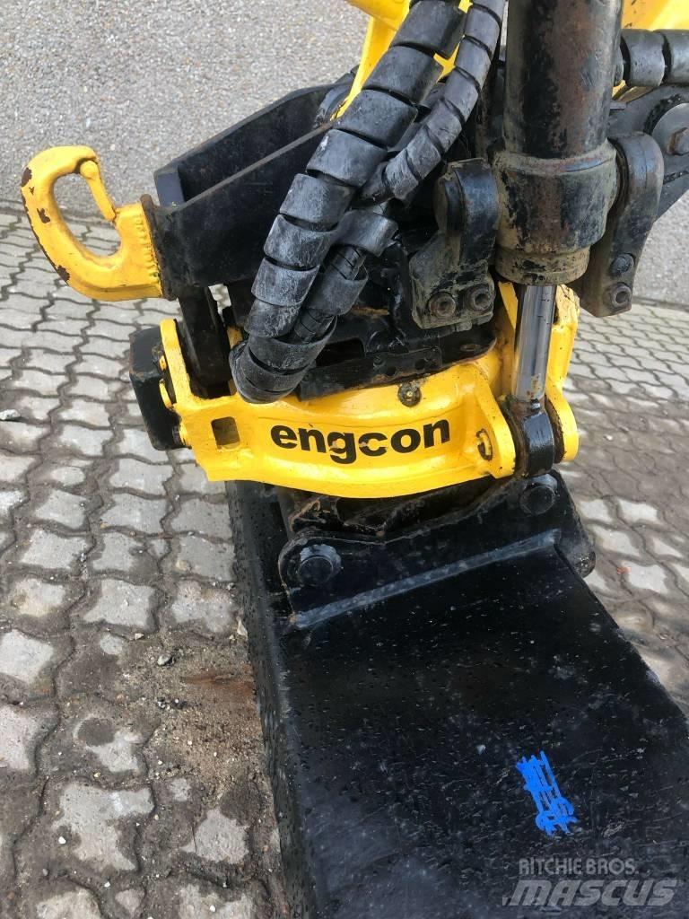 Yanmar SV22 小型挖掘机
